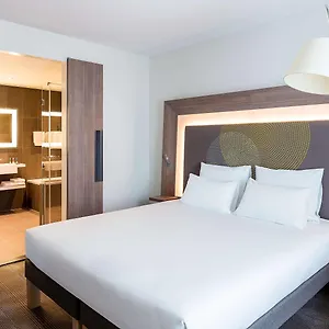 Novotel Amsterdam Schiphol Airport Hotel